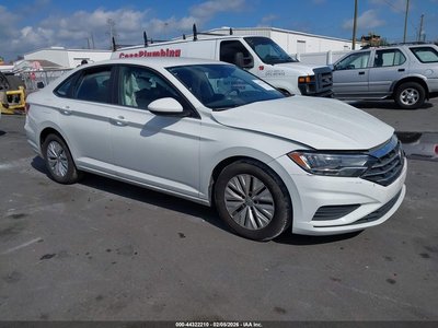 3VWN57BU4KM****** 2019 Volkswagen Jetta