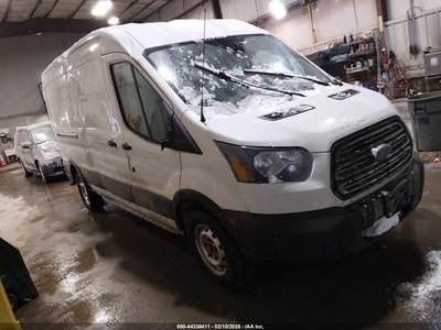 1FTBW2CM1KK****** 2019 Ford Transit-350