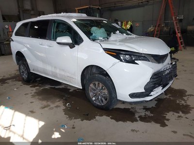 5TDKRKEC7RS****** 2024 Toyota Sienna