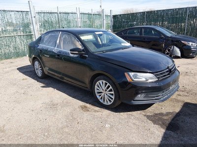3VWL17AJ3GM****** 2016 Volkswagen Jetta