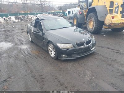 WBADW3C52BE****** 2011 BMW 3 Series