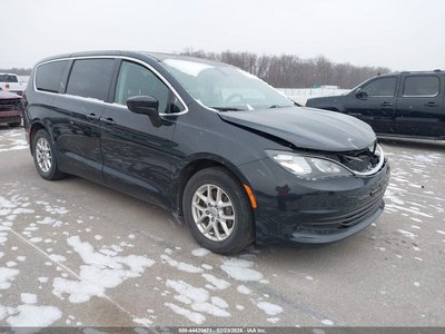 2C4RC1DG8HR****** 2017 Chrysler Pacifica