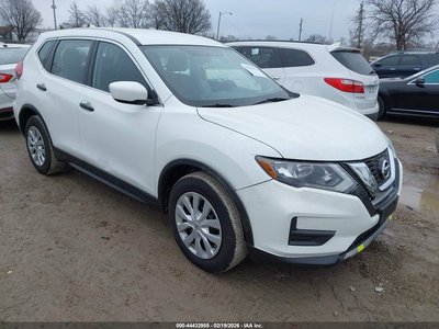 KNMAT2MT6HP****** 2017 Nissan Rogue