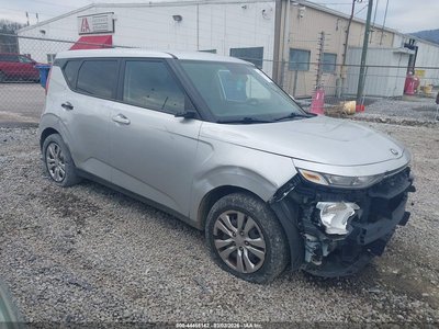 KNDJ23AU9L7****** 2020 Kia Soul