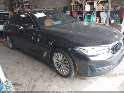 WBA13BJ03NW****** 2022 BMW 5 Series