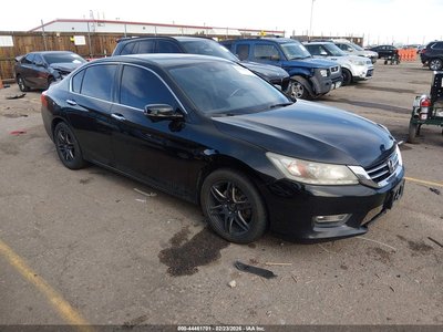 1HGCR3F90DA****** 2013 Honda Accord