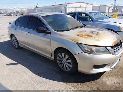 1HGCR2F81FA****** 2015 Honda Accord