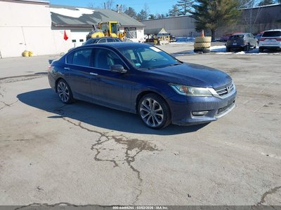 1HGCR2F58DA****** 2013 Honda Accord