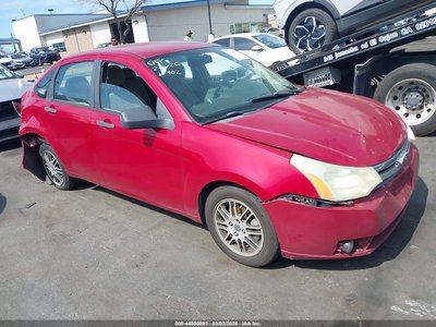 1FAHP3FN7BW****** 2011 Ford Focus