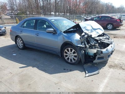 1HGCM66817A****** 2007 Honda Accord