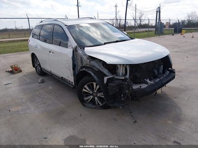 2016 Nissan Pathfinder