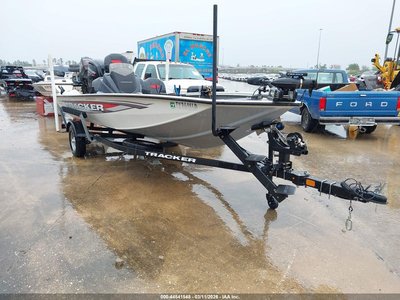 BUJ5075***** 2025 Tracker Other