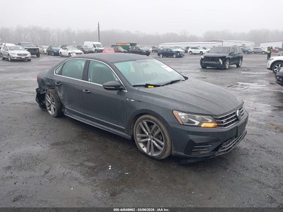 1VWDT7A37HC****** 2017 Volkswagen Passat