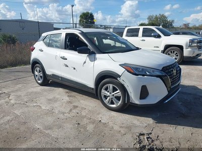 2024 Nissan Kicks