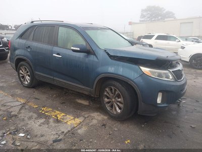 5XYKU4A7XEG****** 2014 Kia Sorento