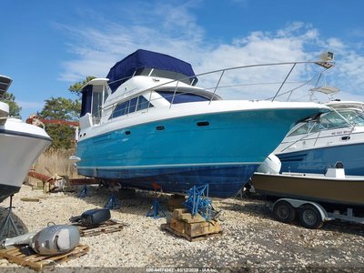 CRSKBA1***** 2004 Cruisers Yachts 36'