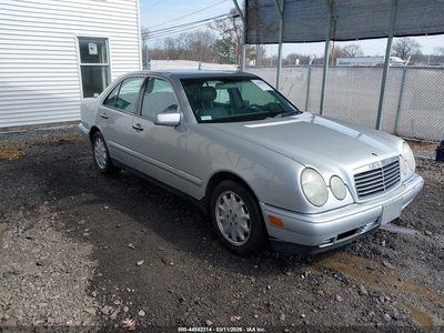 WDBJF65H1XA****** 1999 Mercedes-Benz E 320