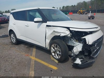 KNDJ23AU4P7****** 2023 Kia Soul