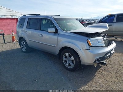 5FNYF4H55FB****** 2015 Honda Pilot