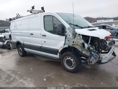 1FTYR1ZM6HK****** 2017 Ford Transit-250