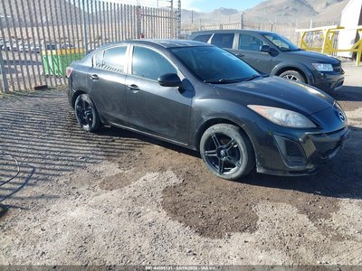 JM1BL1UG5B1****** 2011 Mazda 3