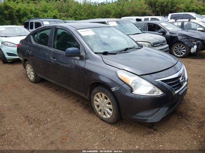 2015 Nissan Versa