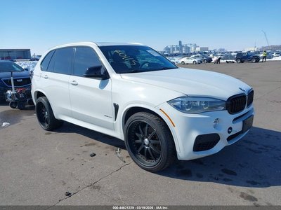 5UXKR6C55E0****** 2014 BMW X5