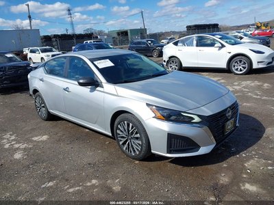2024 Nissan Altima