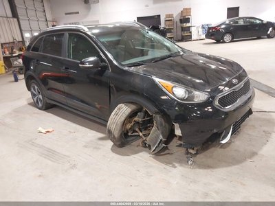 KNDCC3LC8J5****** 2018 Kia Niro