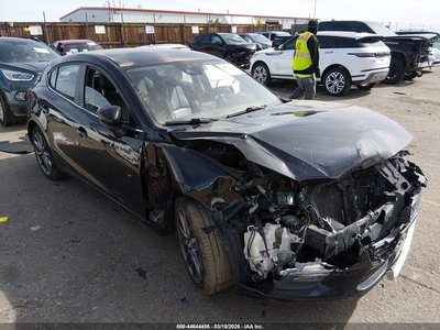 3MZBN1L31JM****** 2018 Mazda 3