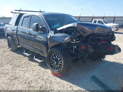 5TFRY5F1XAX****** 2010 Toyota Tundra