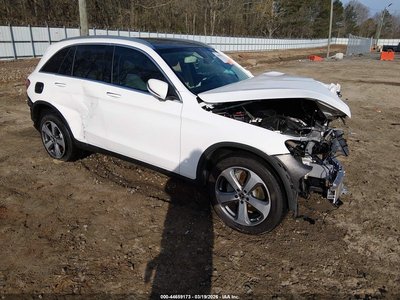 WDC0G4JB9KV****** 2019 Mercedes-Benz Glc 300