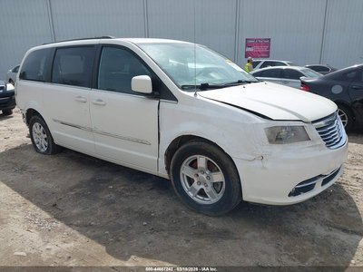 2013 Chrysler Town & Country