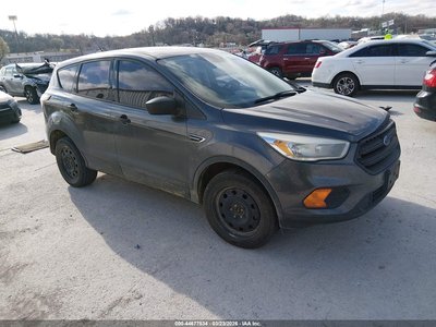 1FMCU0F70HU****** 2017 Ford Escape