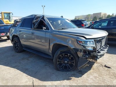 1GNSKAKC5KR****** 2019 Chevrolet Tahoe