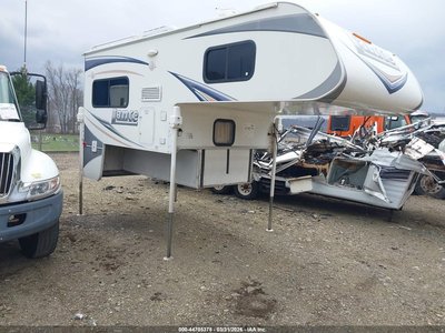 169*** 2013 Lance 865 Truck Camper