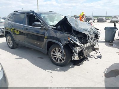 1C4PJLCB6KD****** 2019 Jeep Cherokee