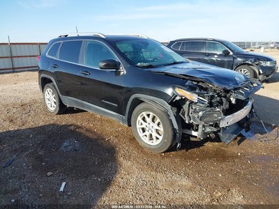 1C4PJLCB7GW****** 2016 Jeep Cherokee