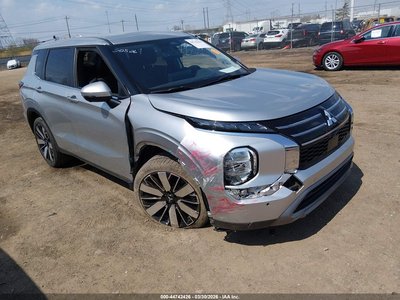 2025 Mitsubishi Outlander