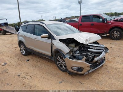 1FMCU0GD2JU****** 2018 Ford Escape