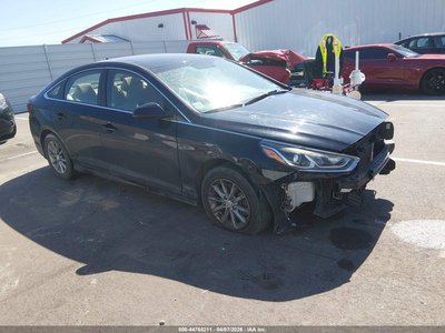 5NPE24AF7JH****** 2018 Hyundai Sonata