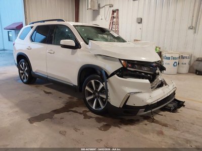 5FNYG1H76PB****** 2023 Honda Pilot