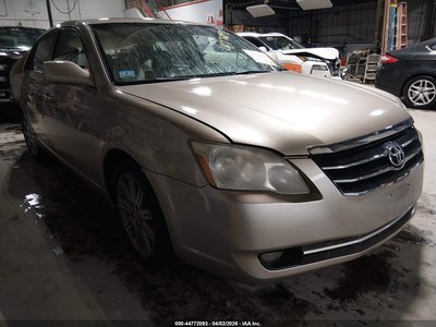 4T1BK36B05U****** 2005 Toyota Avalon