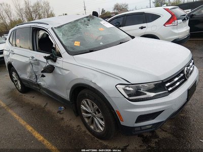 3VV2B7AX5JM****** 2018 Volkswagen Tiguan
