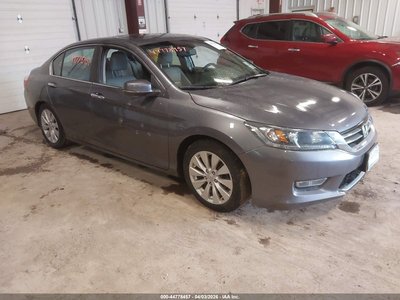 1HGCR2F88DA****** 2013 Honda Accord