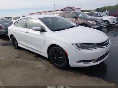 1C3CCCAB7FN****** 2015 Chrysler 200