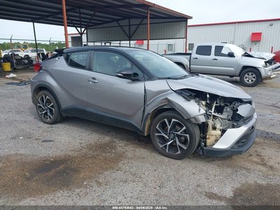 NMTKHMBX6KR****** 2019 Toyota C-HR