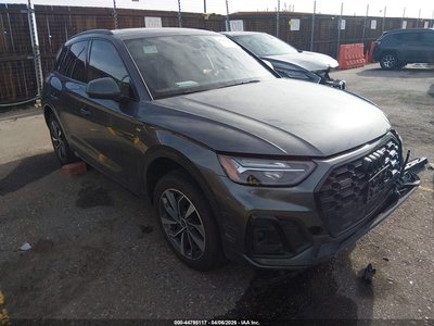 WA1GAAFY4R2****** 2024 Audi Q5