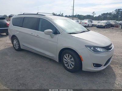 2C4RC1BG5HR****** 2017 Chrysler Pacifica