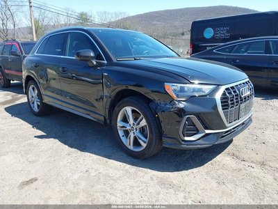 WA1DECF3XM1****** 2021 Audi Q3